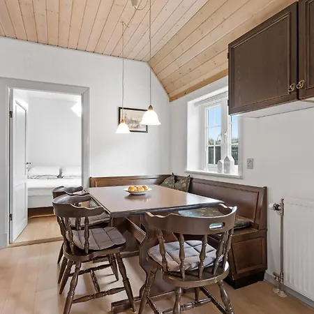 Gorgeous In With Kitchen